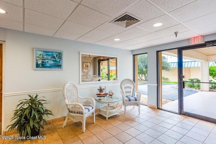 1095 N Highway A1a 502