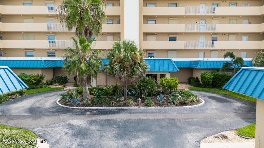 1095 N Highway A1a 502