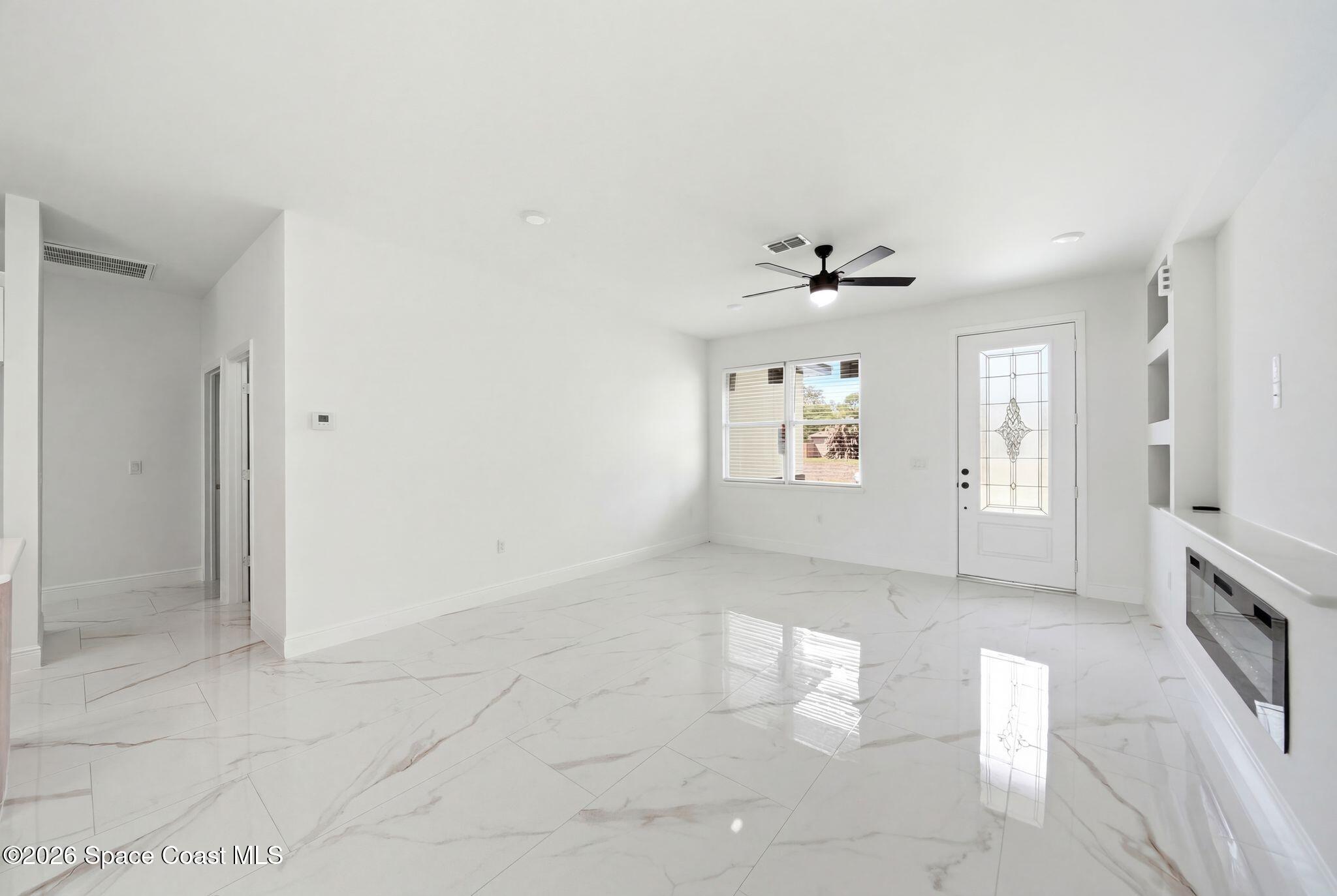 2180 Cogan Drive SE