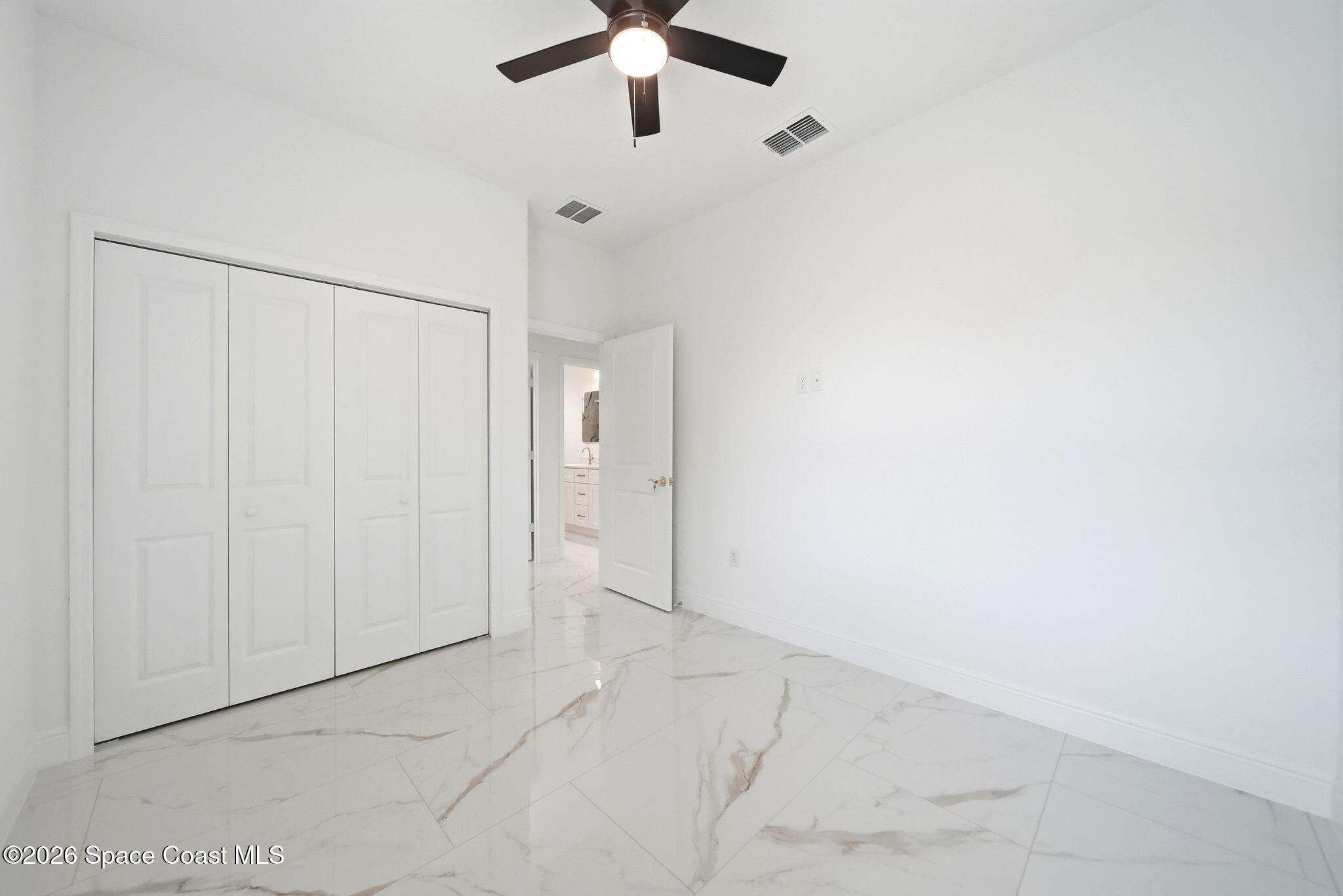 2180 Cogan Drive SE