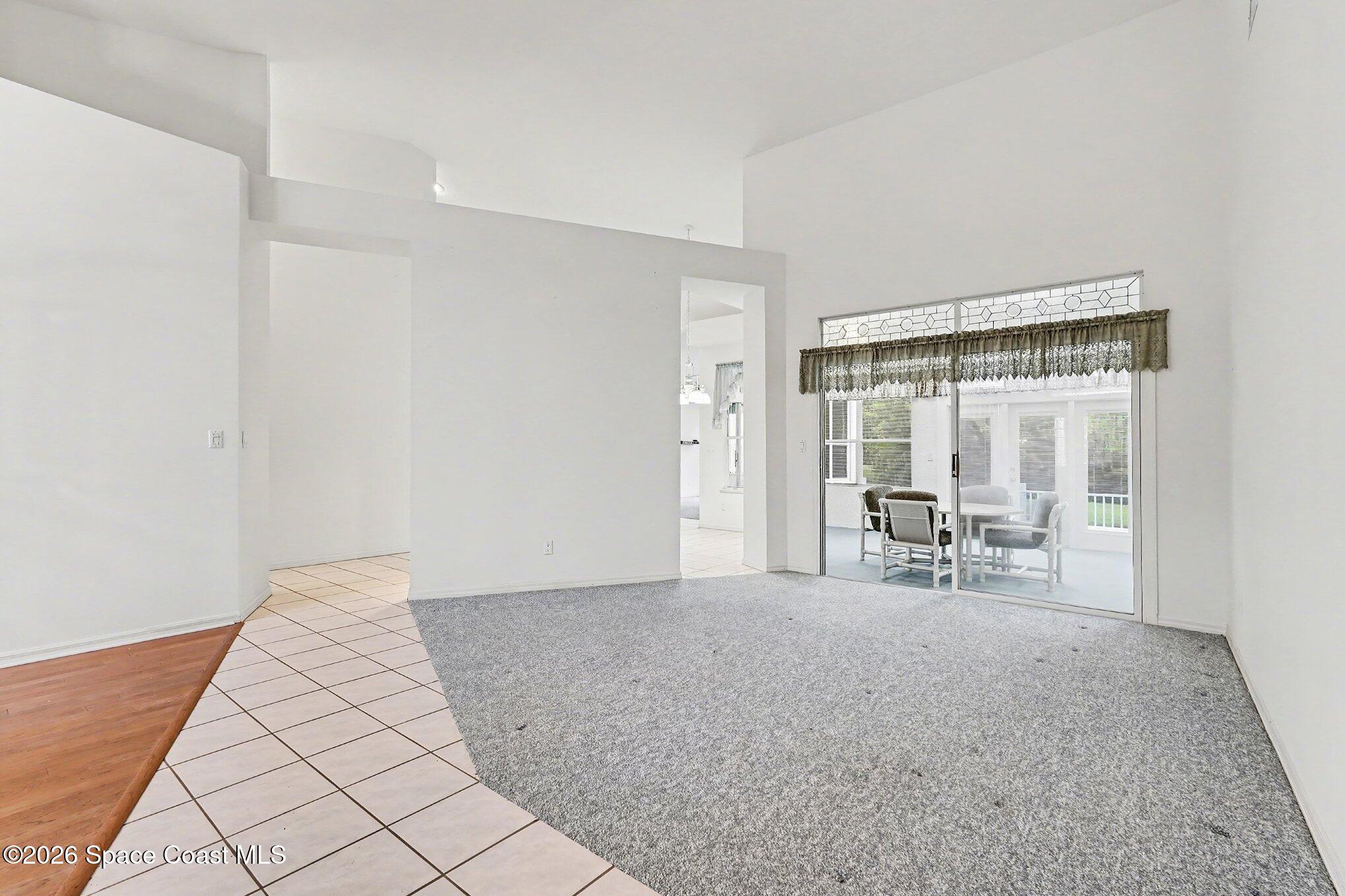 981 Victoria Place