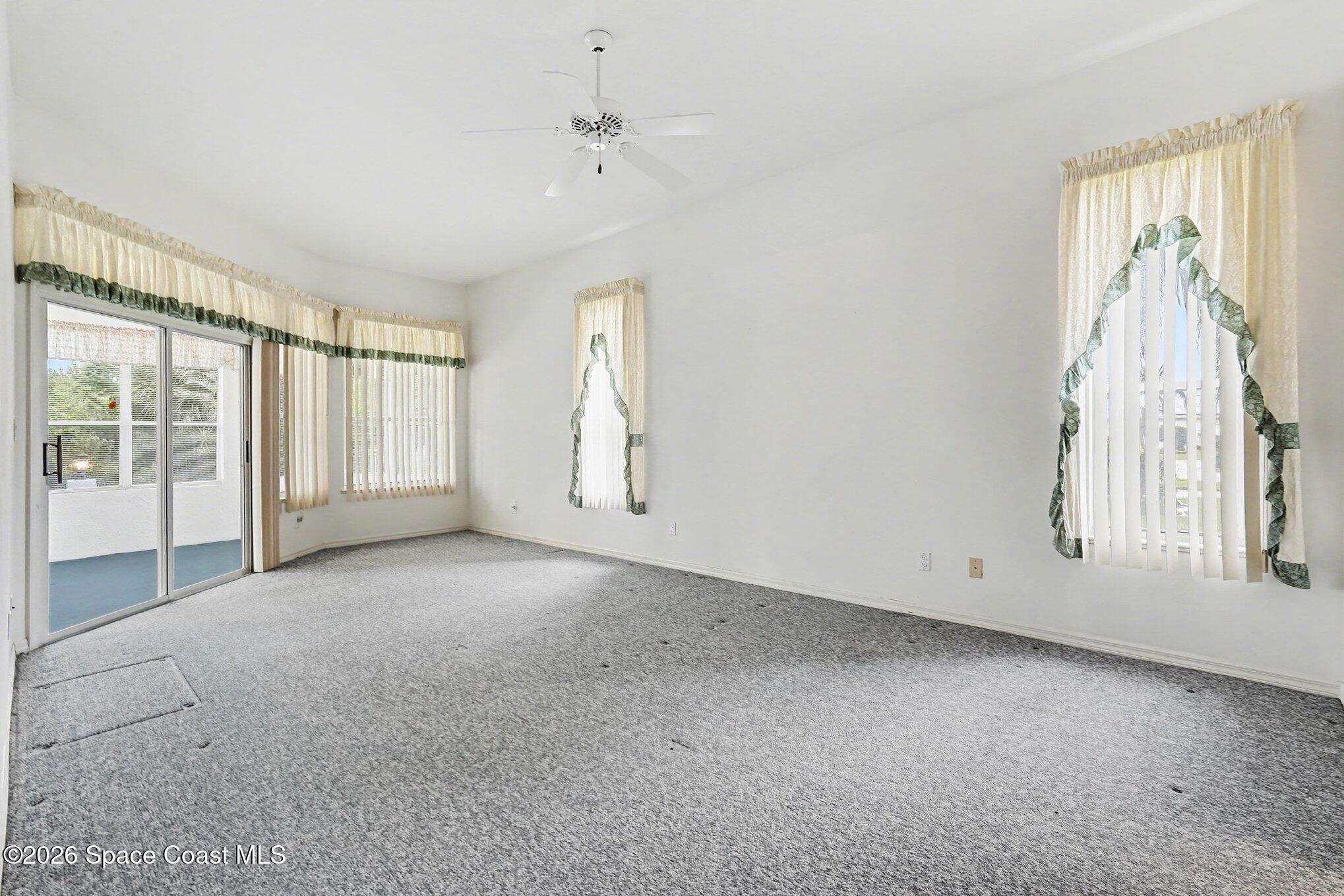 981 Victoria Place