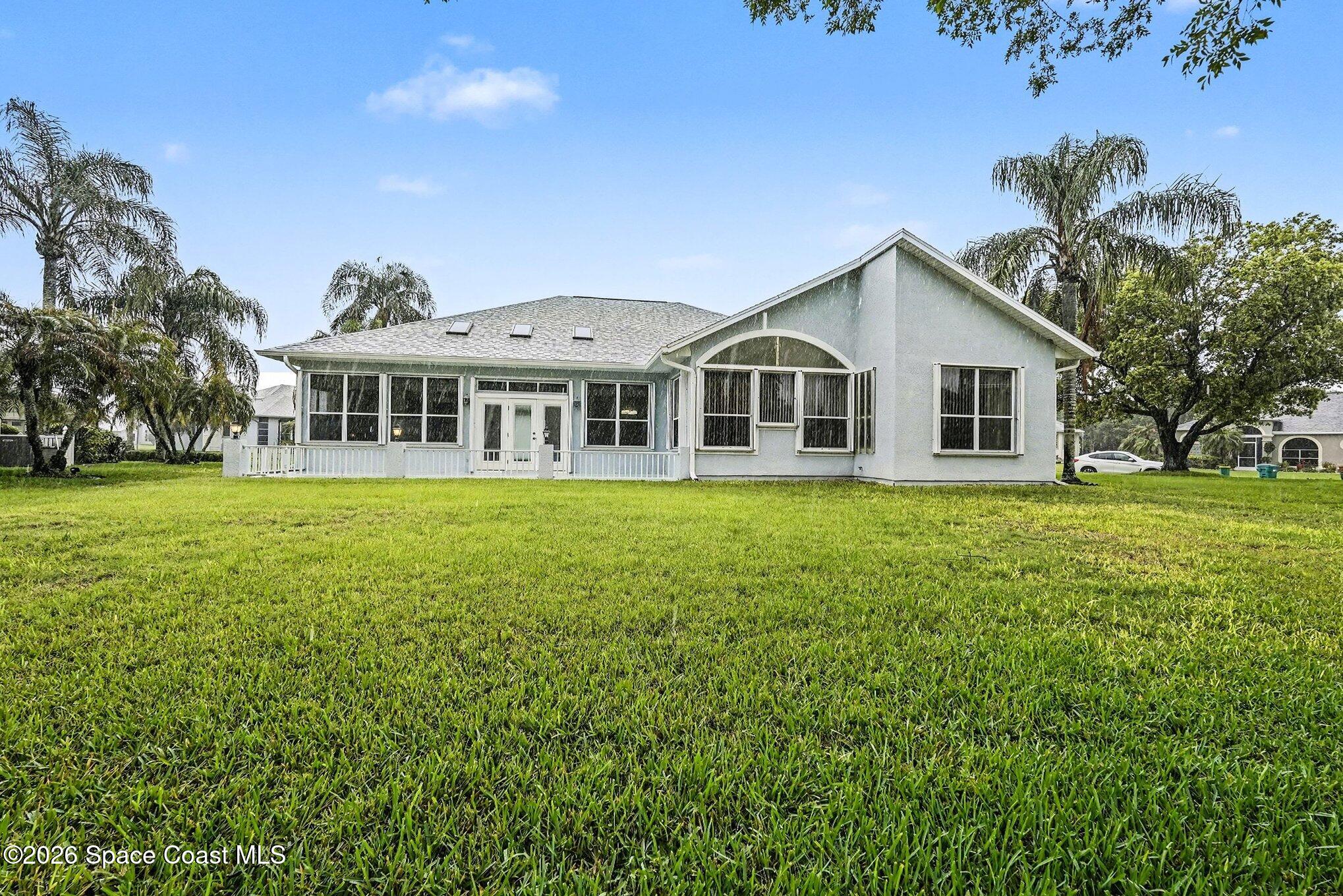 981 Victoria Place