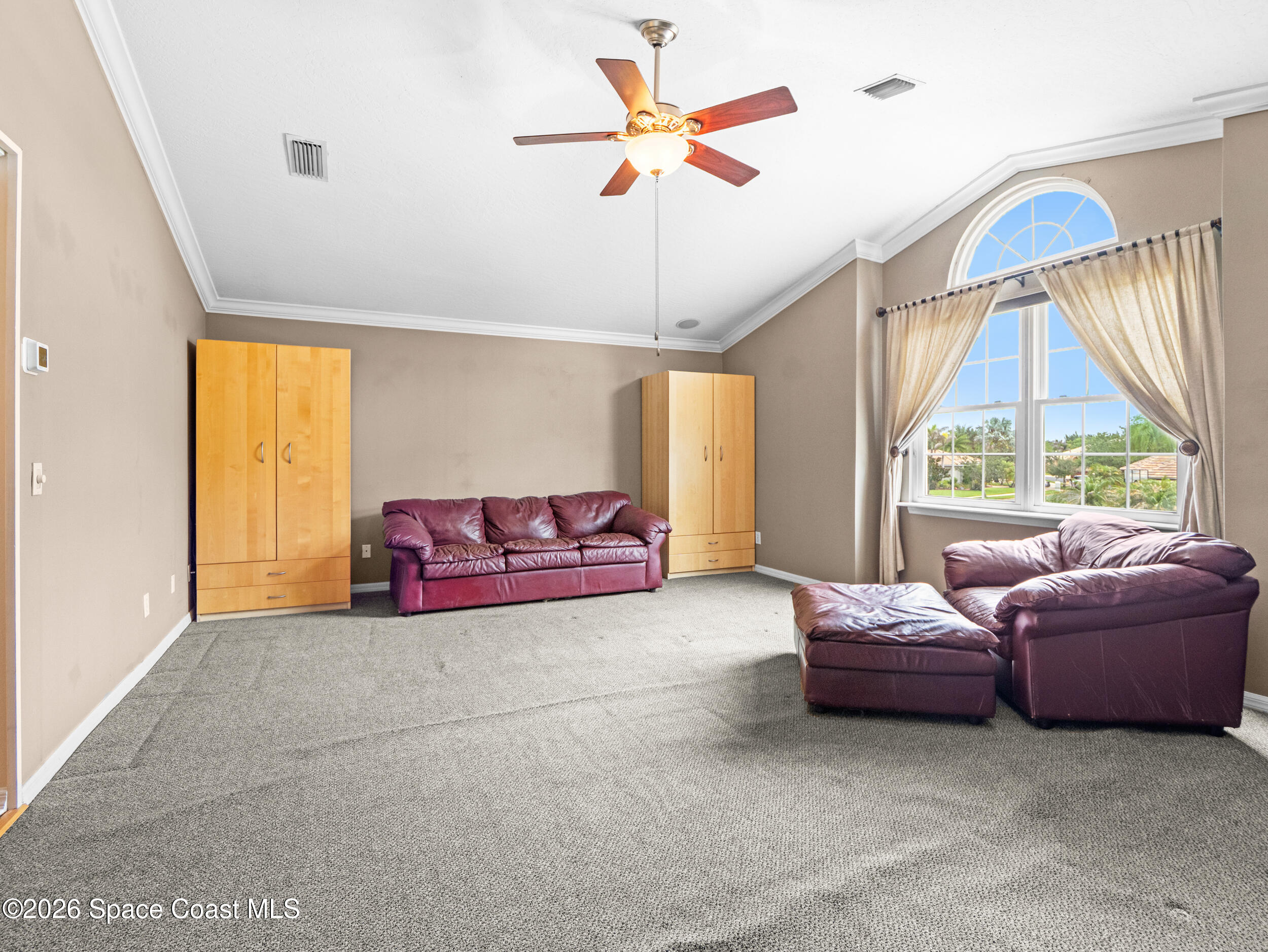 992 Balmoral Way