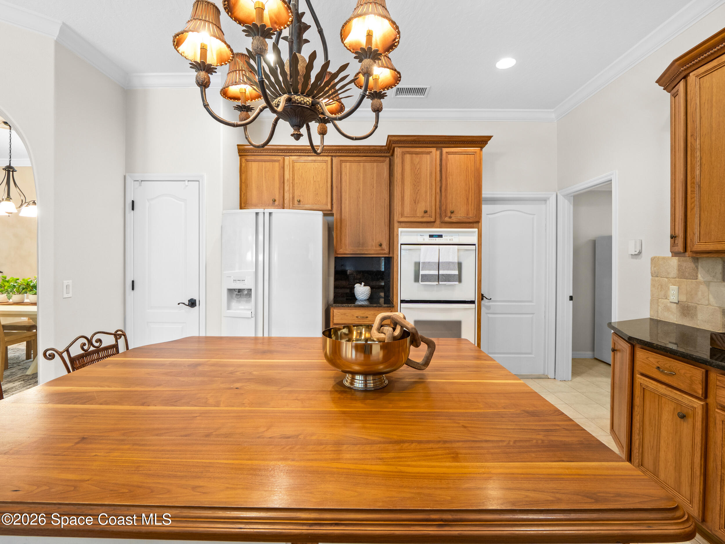 992 Balmoral Way