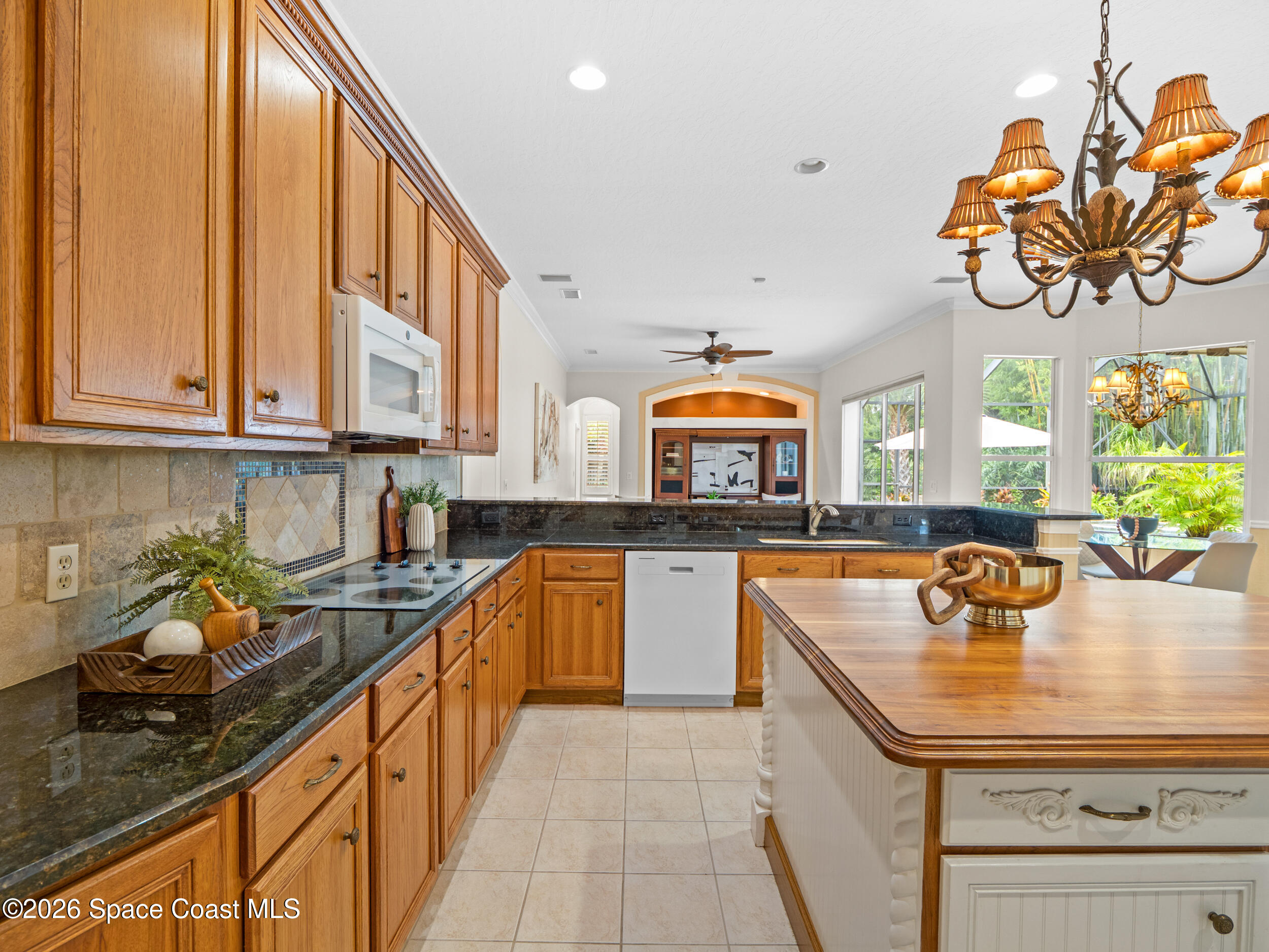 992 Balmoral Way