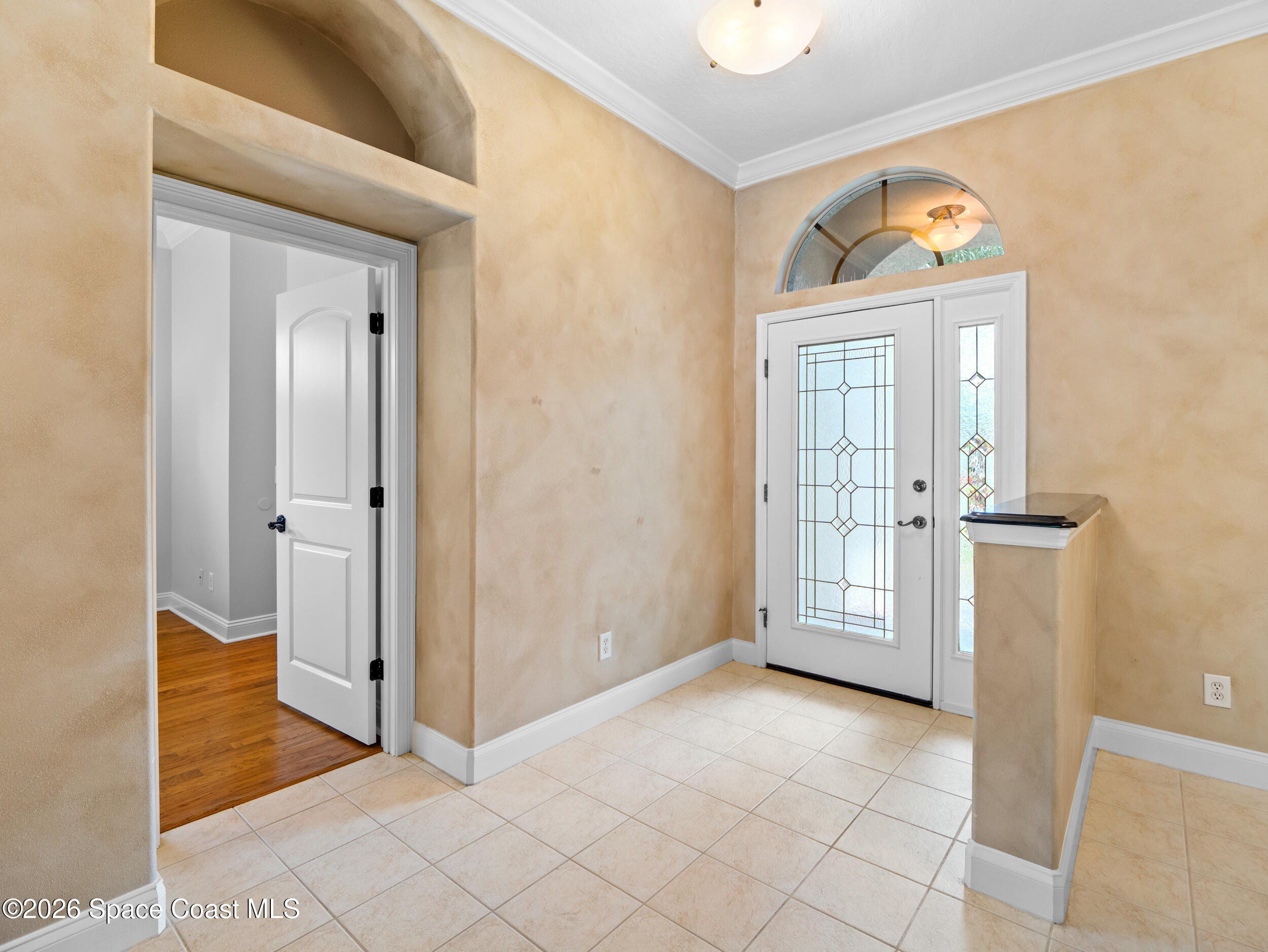 992 Balmoral Way