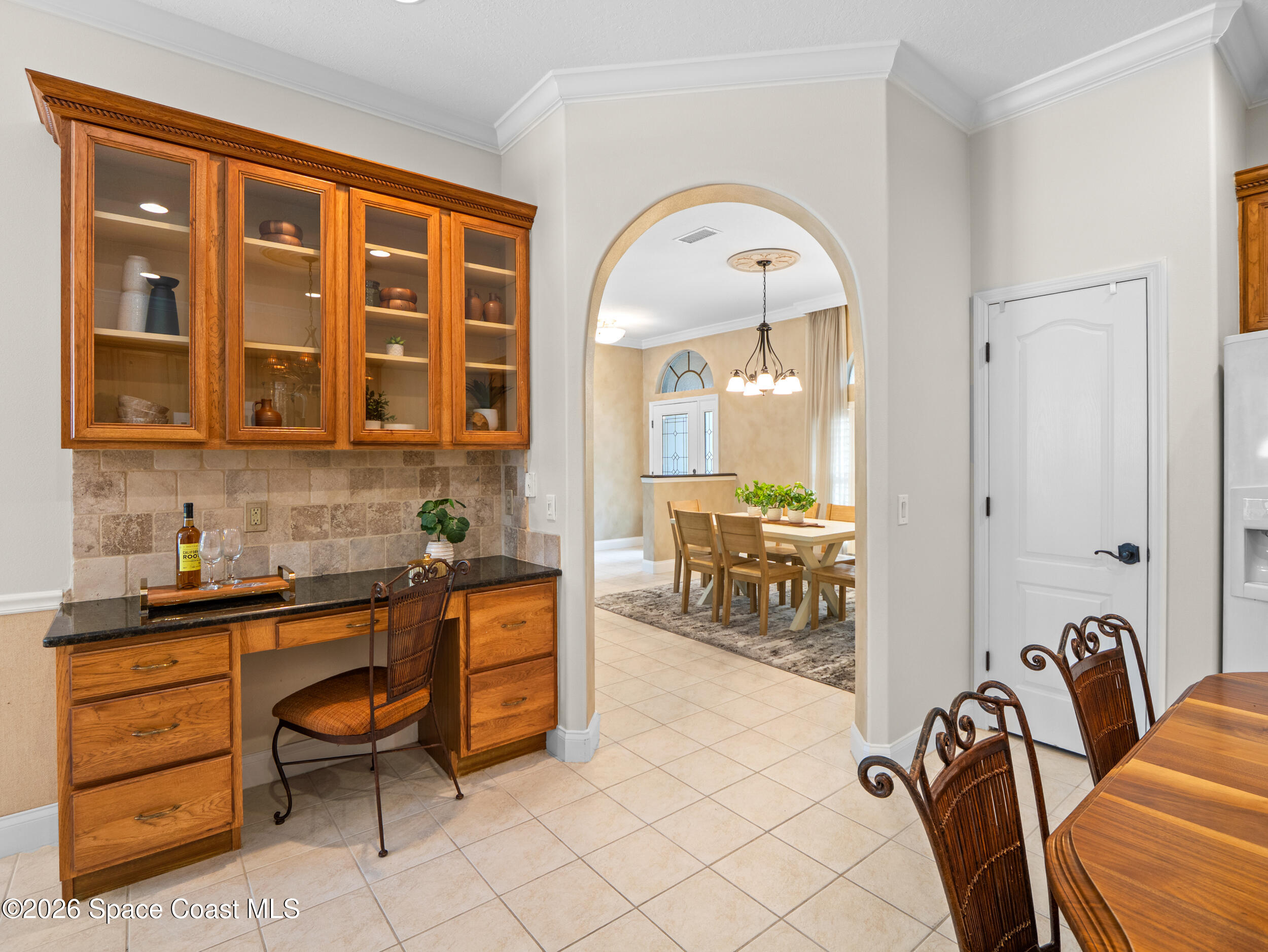 992 Balmoral Way
