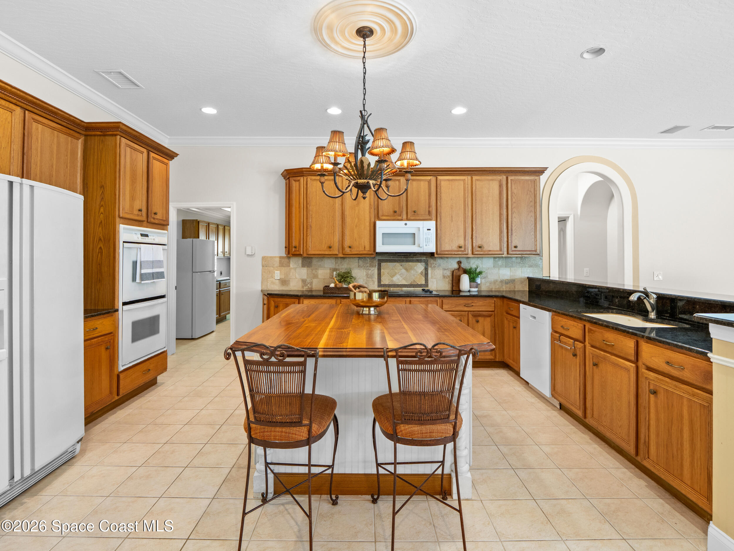 992 Balmoral Way