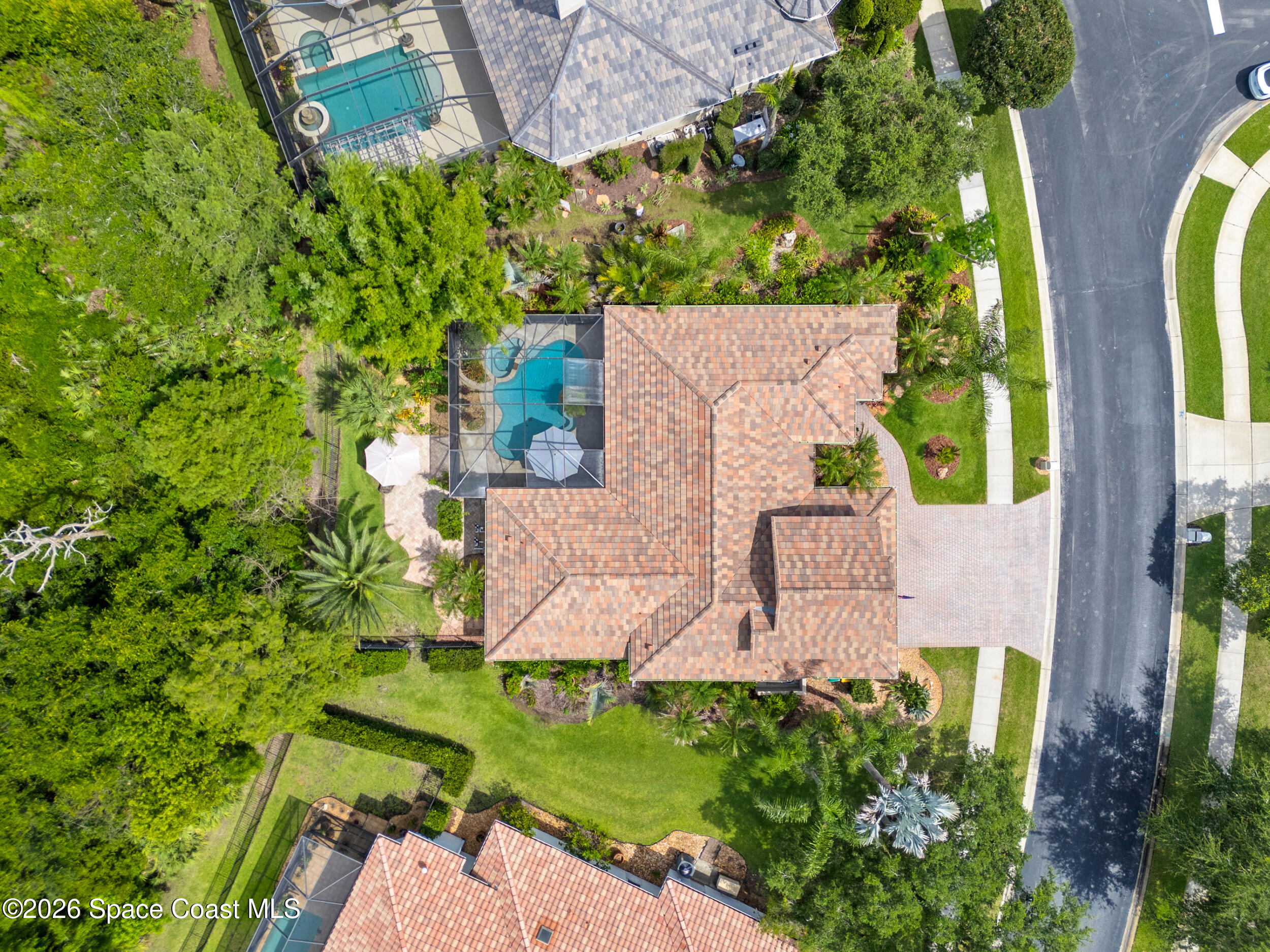 992 Balmoral Way
