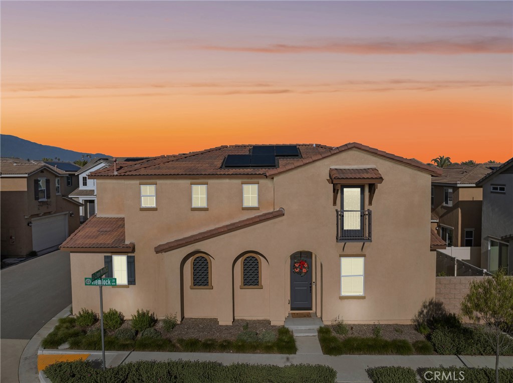 1634 Crepe Myrtle Place