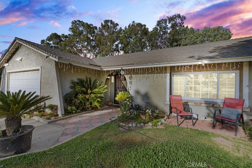 2453 S Marigold Place