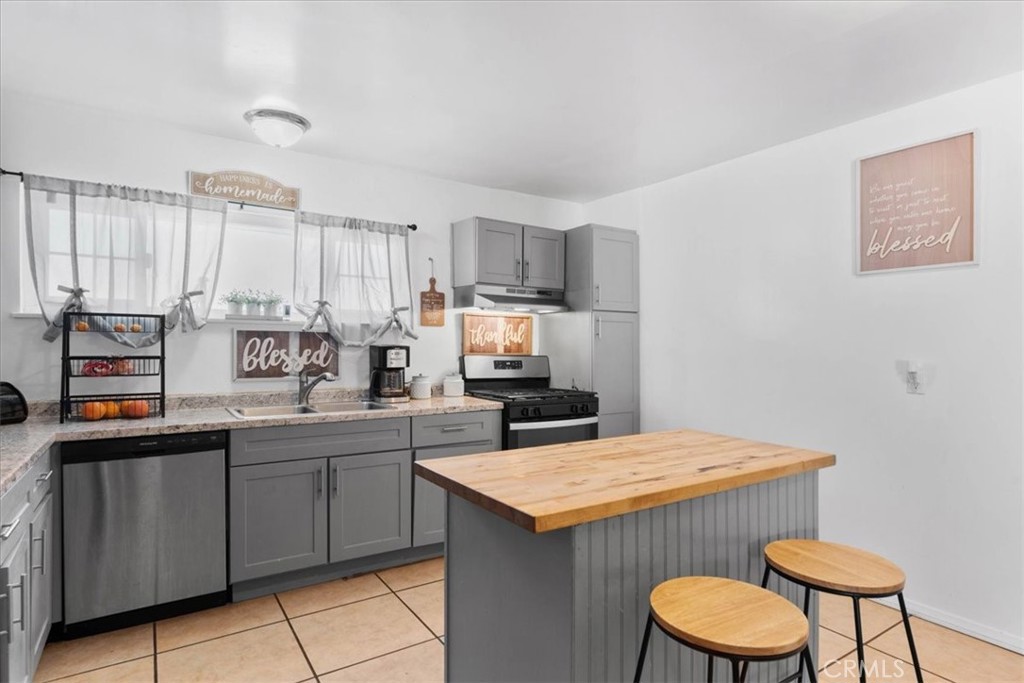 1417 W Marshall Boulevard