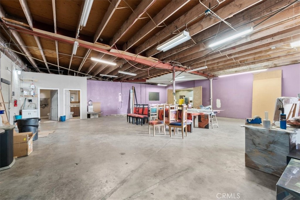 491 W Rialto Ave