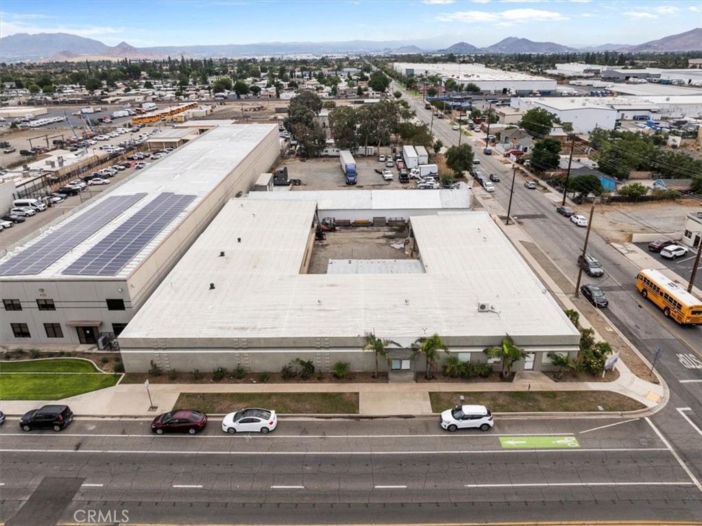 491 W Rialto Ave