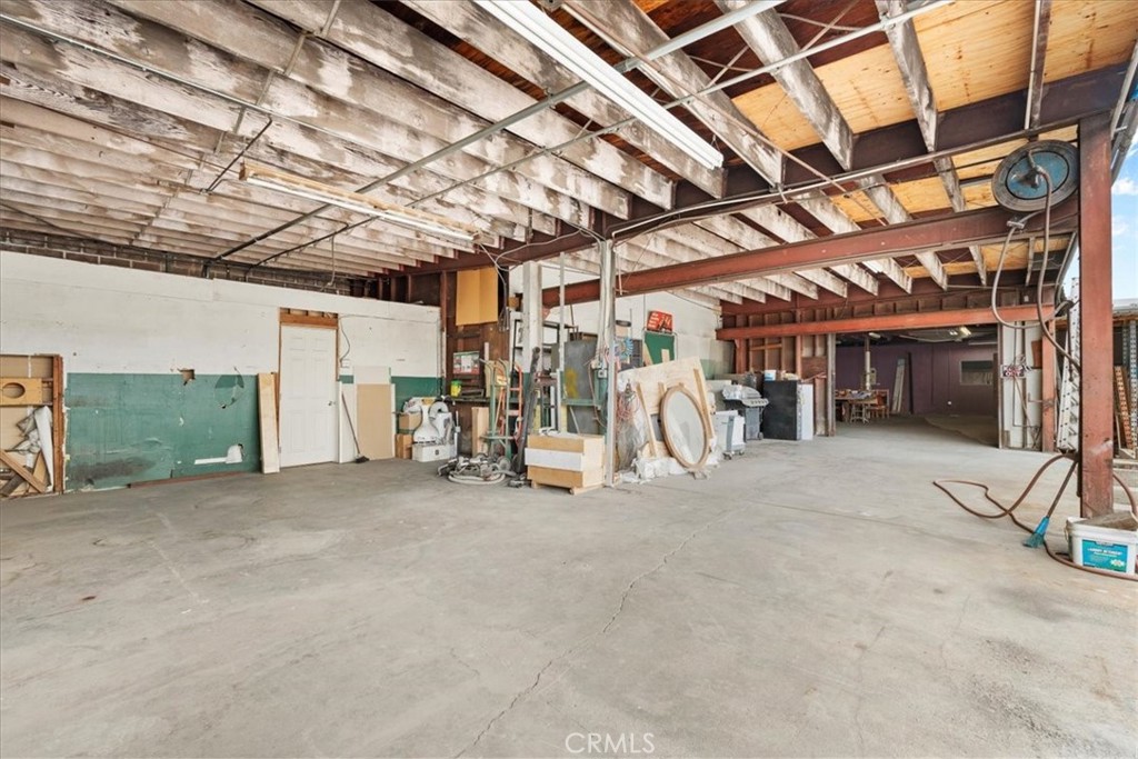 491 W Rialto Ave