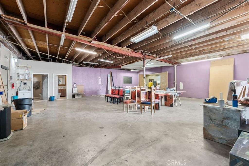 491 W Rialto Ave