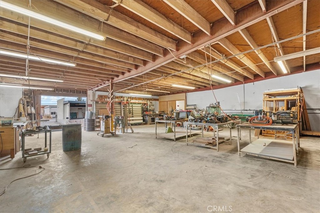 491 W Rialto Ave