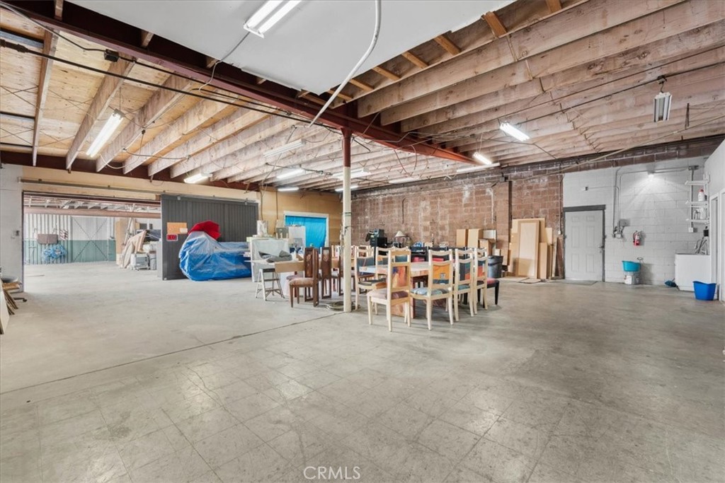 491 W Rialto Ave