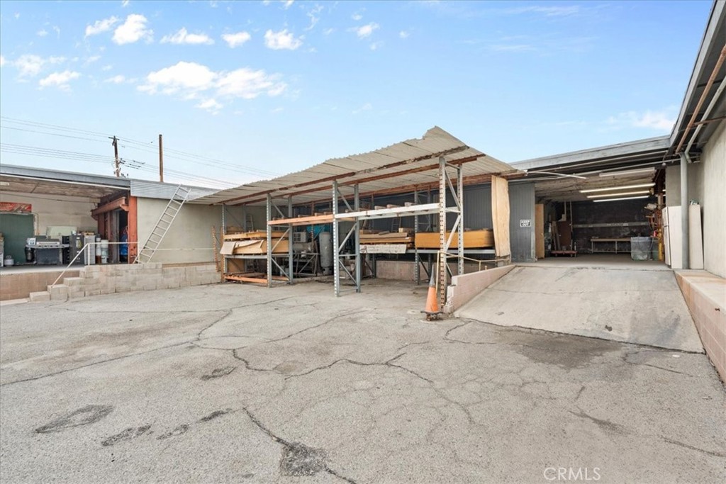 491 W Rialto Ave