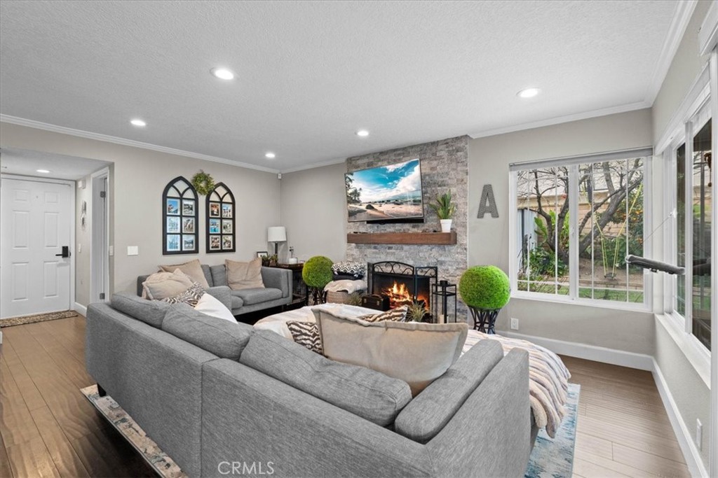 1646 Glenwood