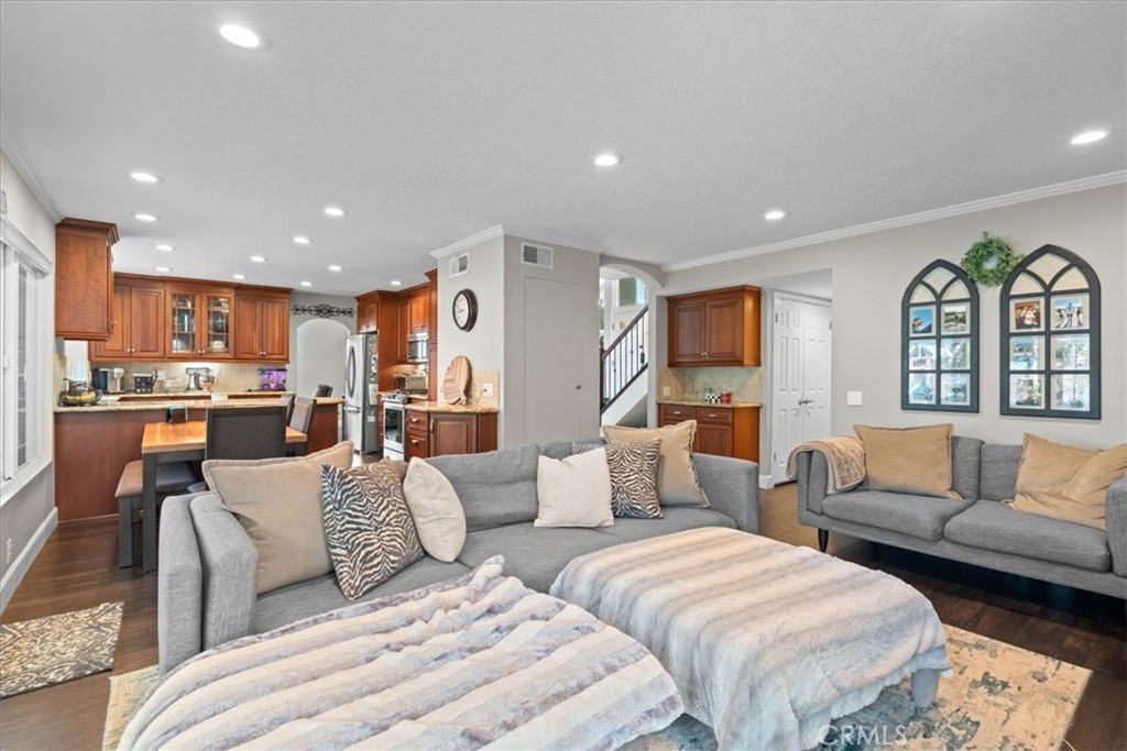 1646 Glenwood