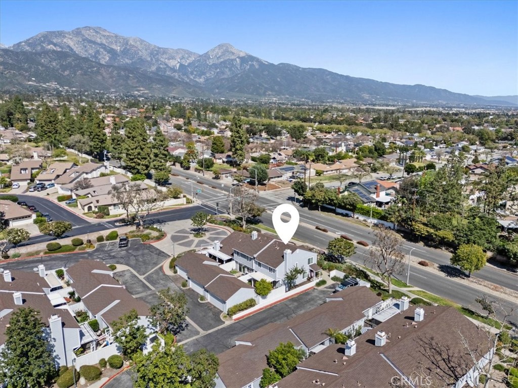 1691 N Mountain