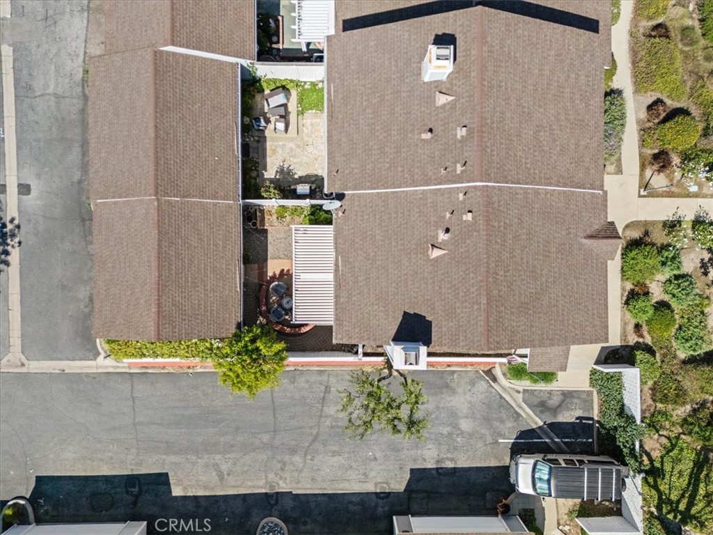 1691 N Mountain