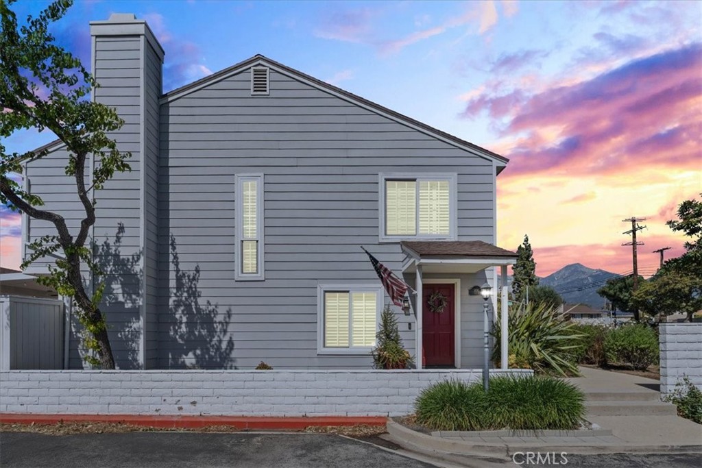 1691 N Mountain