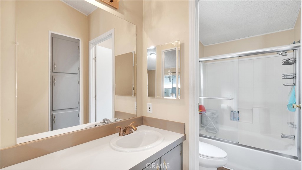 9999 Foothill Boulevard 24