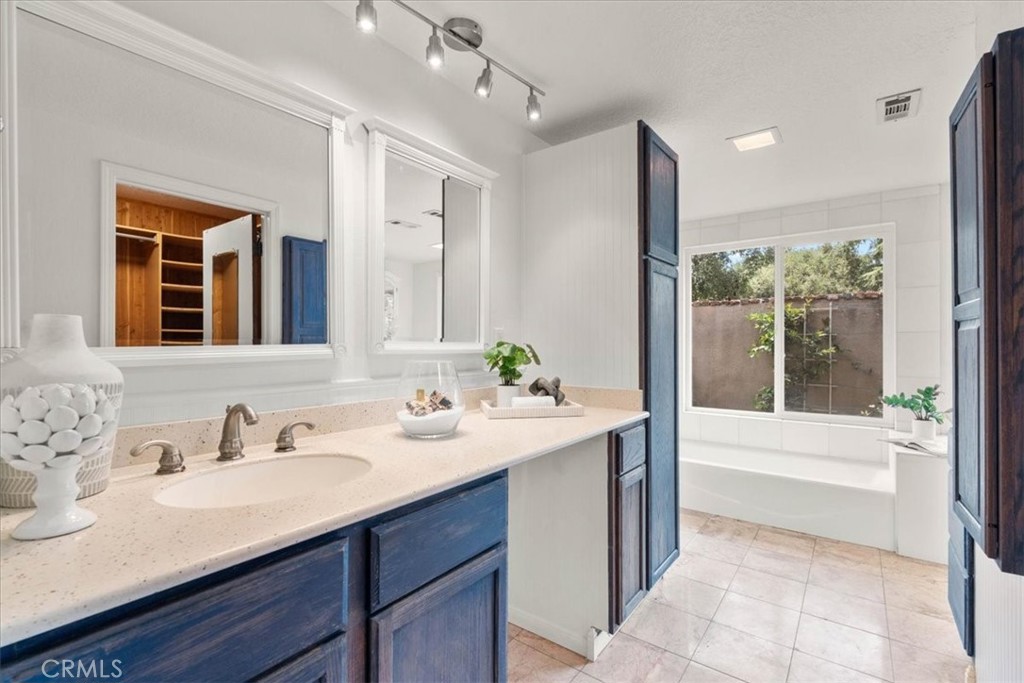 1008 Alamosa Drive