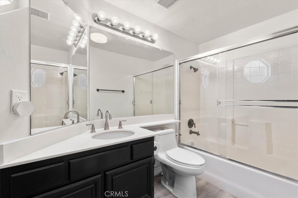 24108 Whistling Swan