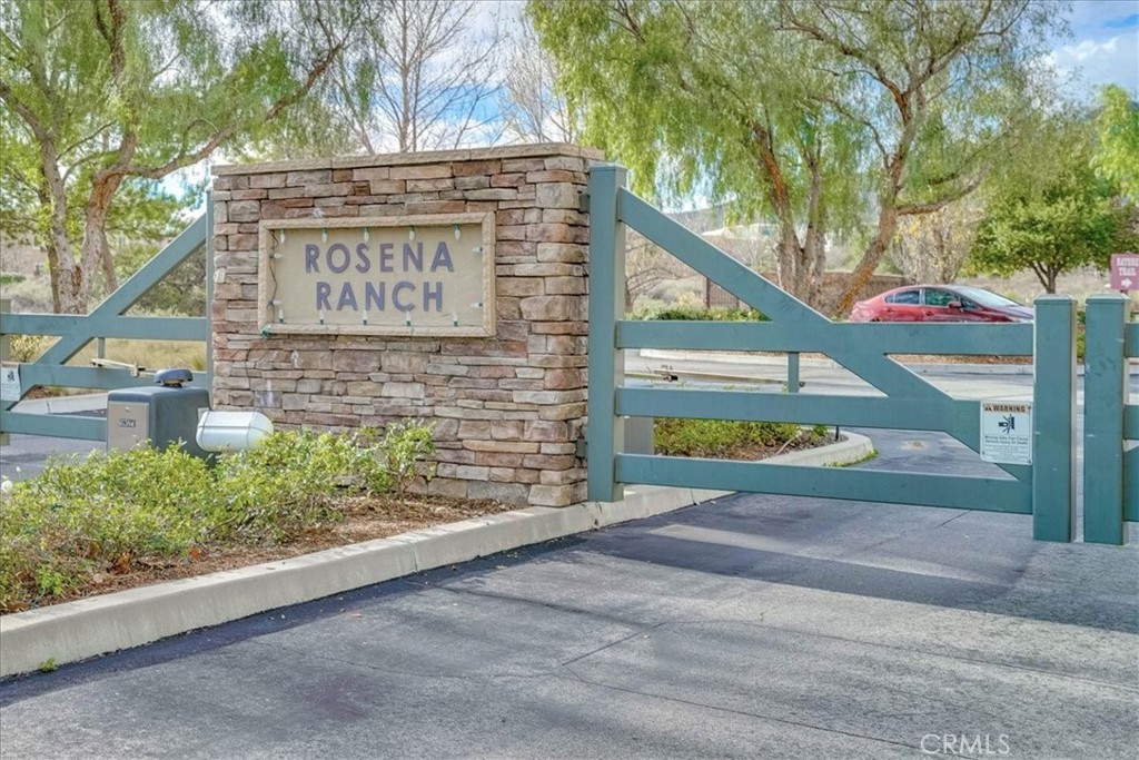18037 Milkweed Lane