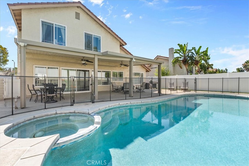 1579 Wedgewood Way