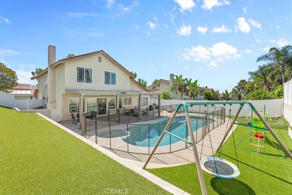 1579 Wedgewood Way