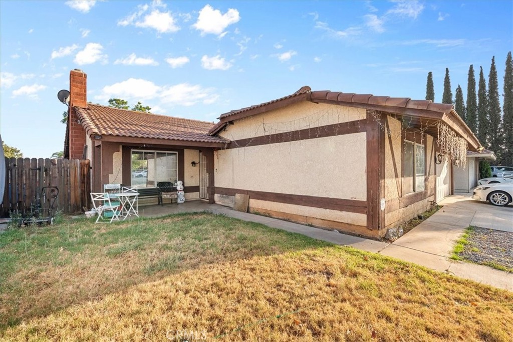 12821 Alona Street