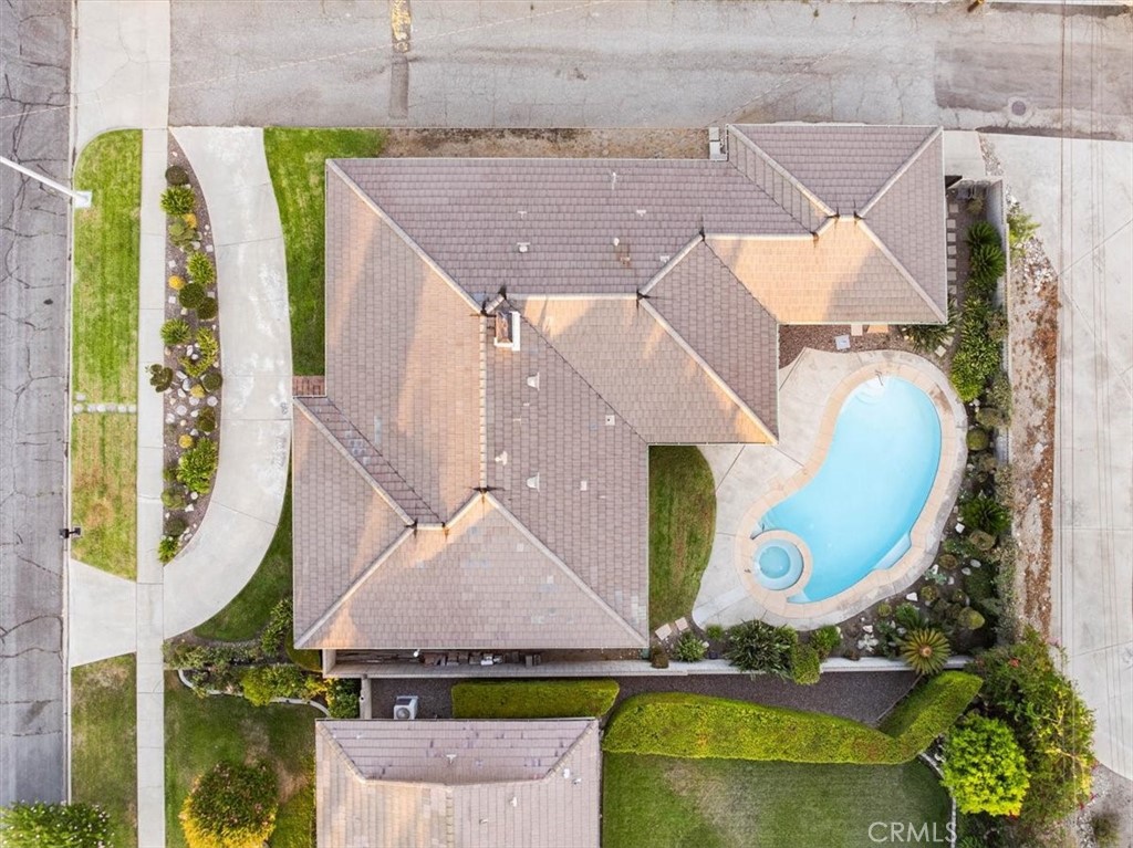 878 W Buffington Street