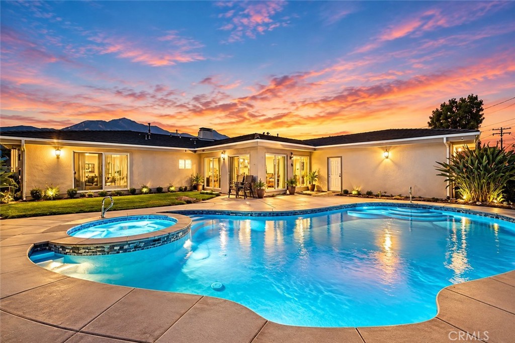878 W Buffington Street