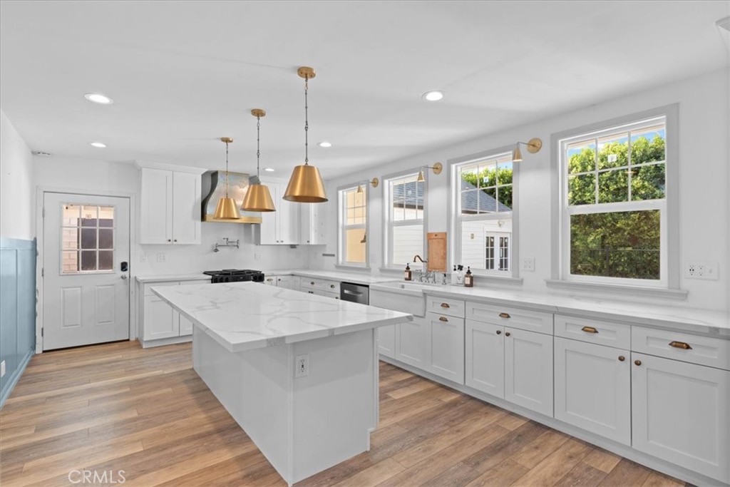 765 W 22nd Street