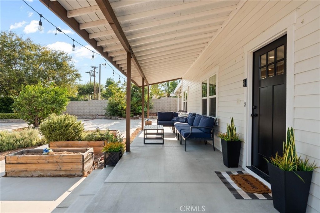 765 W 22nd Street
