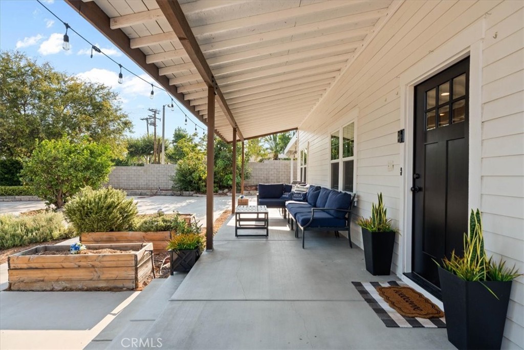 765 W 22nd Street
