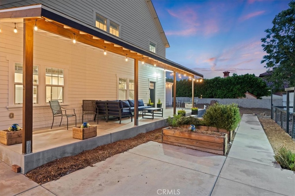 765 W 22nd Street