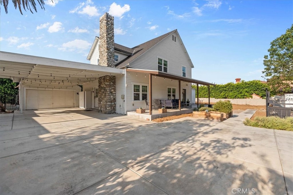 765 W 22nd Street