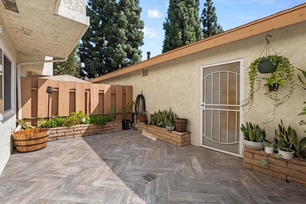 5950 Imperial Highway 48