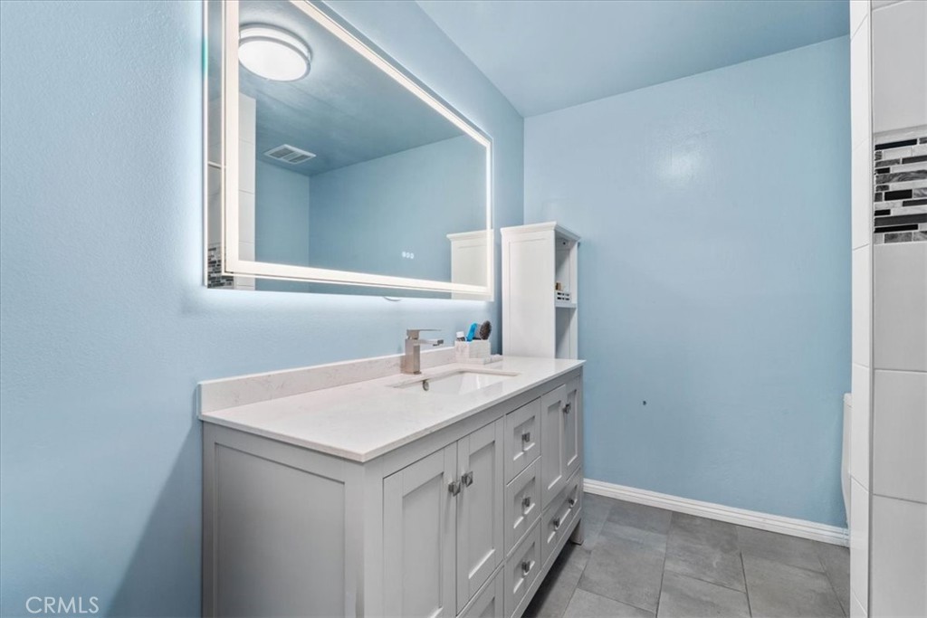 5950 Imperial Highway 48