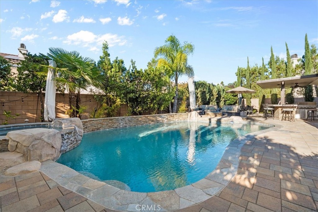 46388 Canyon Crest Court