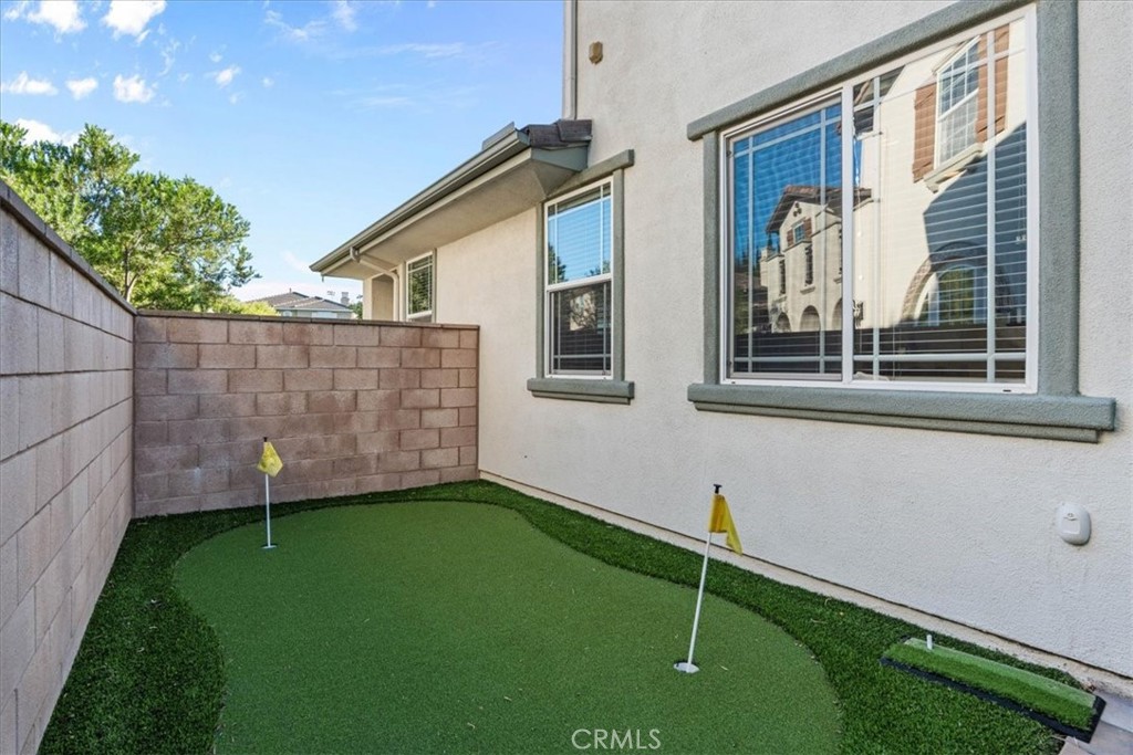 46388 Canyon Crest Court