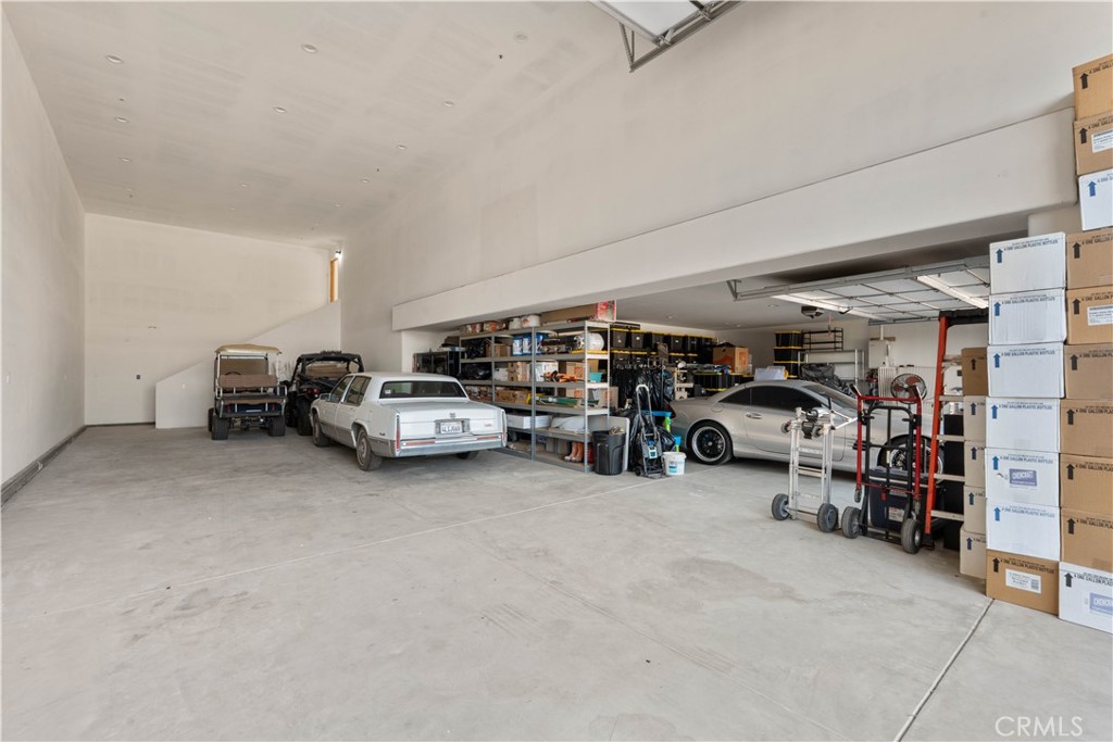 255 W 21st Street