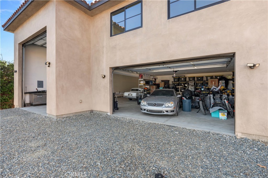 255 W 21st Street