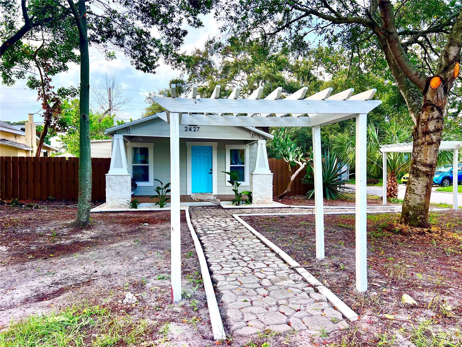2427 32ND AVE N